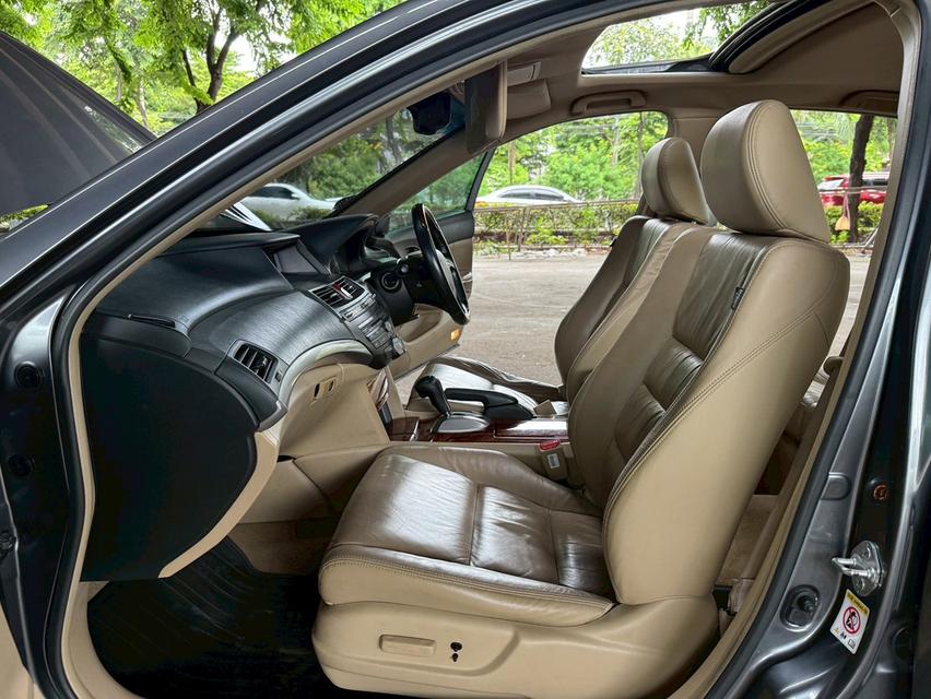 ขายรถ Honda Accord 2.4JP CBU ปี 2012 สีเทา เกียร์ออโต้ 11