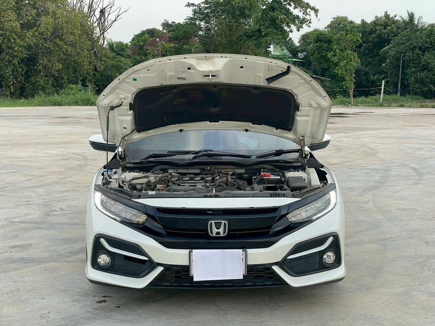 HONDA CIVIC FK  1.5 TURBO  สีขาว ปี 2017 เกียรออโต้  5