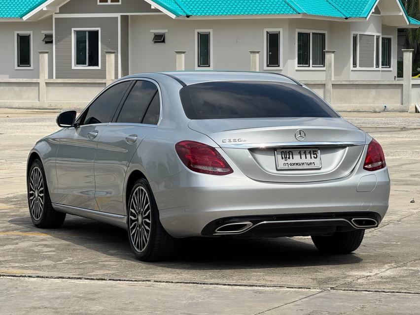 Mercedes-Benz C350e Exclusive W205ปี 2016 เลขไมล์ 92,xxx km.💰ราคา 499,000 บาท *ไม่รวมป้าย รูปที่ 5