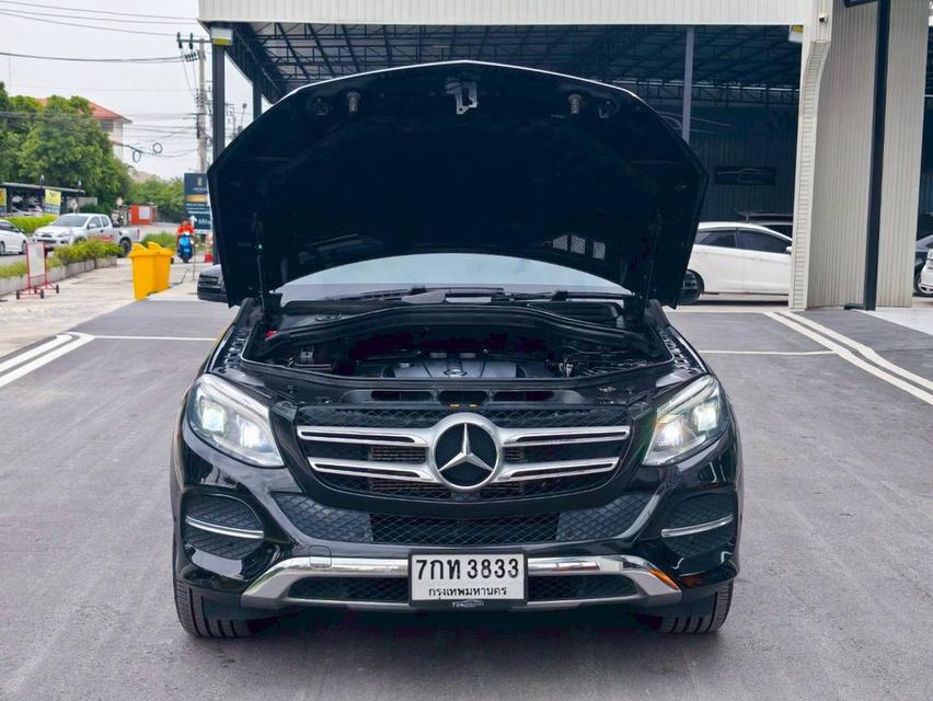 รหัสรถ KPV3833 2018 BENZ GLE-500e สีดำ