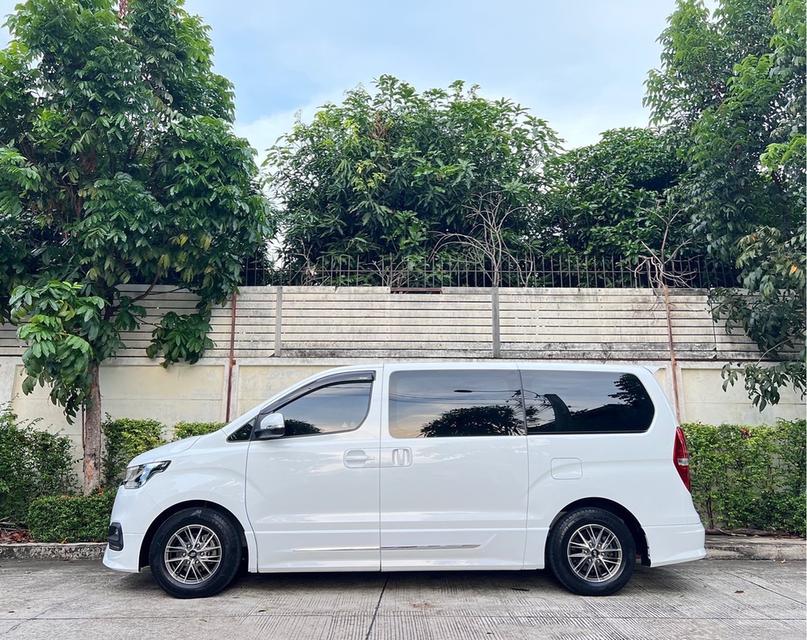 รหัสรถ AP8882 #Hyundai H1 2.5 Elite Ns ดีเชล สีขาว ปี2023