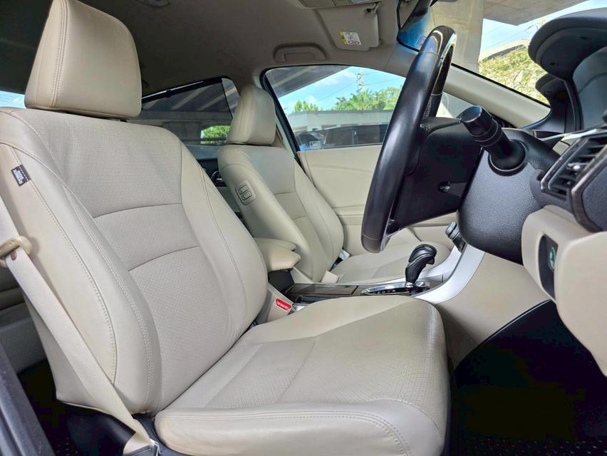 Honda Accord 2.0El ปี14 12