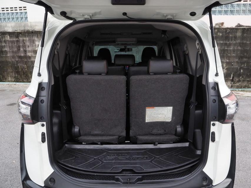 TOYOTA SIENTA 1.5 V ปี 2019 9