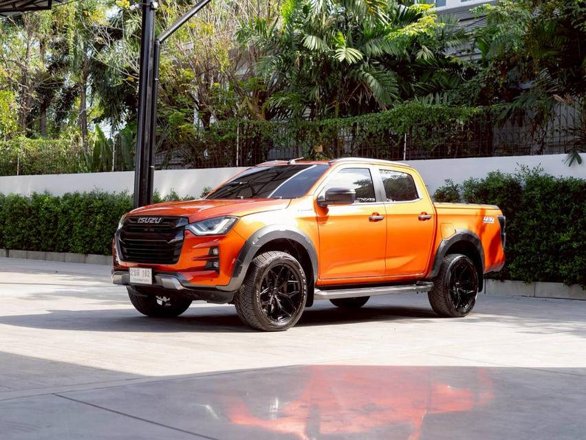 Isuzu Dmax v-cross 3.0M 4wd ปี22
