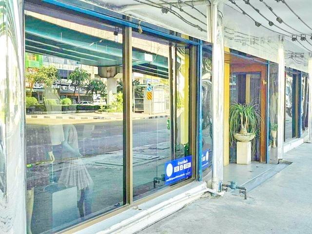 ไทวัสดุพระราม3 600ม. โฮมโปรพระราม3 900ม. BRT วัดดอกไม้ 700 ม.ให้เช่าอาคารพาณิชย์ 4 คูหา 2 ชั้น 2 นอน 2 น้ำ 300 ตร.ม.. จด 5