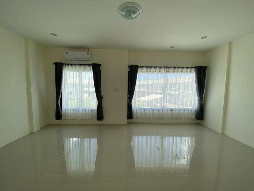 บ้านทาวน์เฮาส์2ชั้น 3ห้องนอน 2ห้องน้ำ 3