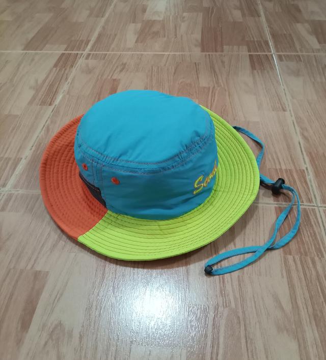SCOUT หมวกผ้าไนล่อนสีสวยสดใส สายรูดกระชับเดิมๆ เบาใส่สบาย พกพาสะดวก สภาพดีมาก ยังดูใหม่ ไม่มีตำหนิ รูปย่อยที่ 2