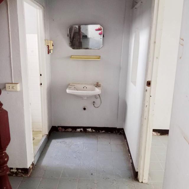 ขายทาวเฮ้าส์ 2 ชั้น ลาดพร้าว44 ห้วยขวาง กทม. ปากซอยเป็นสถานีรถไฟฟ้า สถานีภาวนา  8