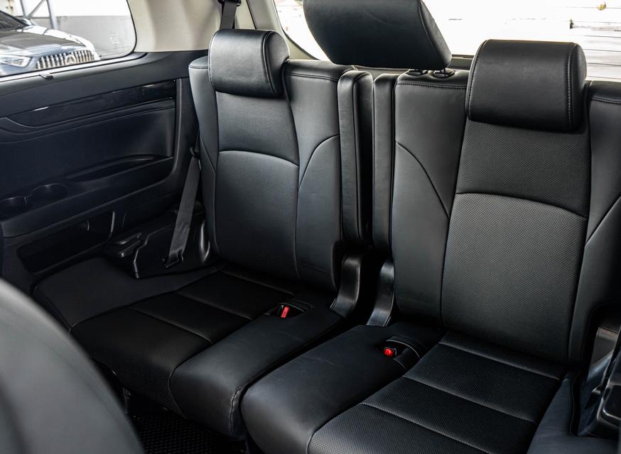 Toyota ALPHARD 2.5 SC-Package AT 2023 (ขข 8488 ใส่ ชม 6188 ถ่าย ไม่ให้เลขป้ายทะเบียน)ไมล์ 88,xxx km. !!! รา รูปที่ 17