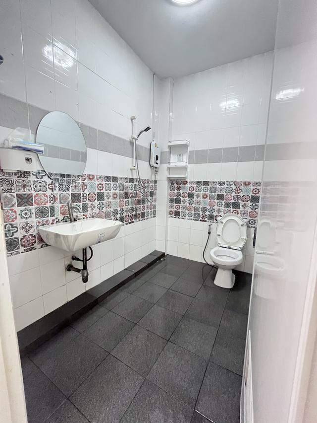 อาคารพาณิชย์/ทาวเฮ้าส์ 9