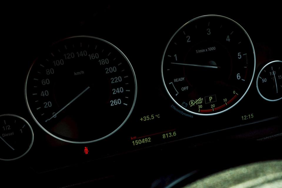 BMW 320d GT Sport F34 AT 2015 รูปที่ 13