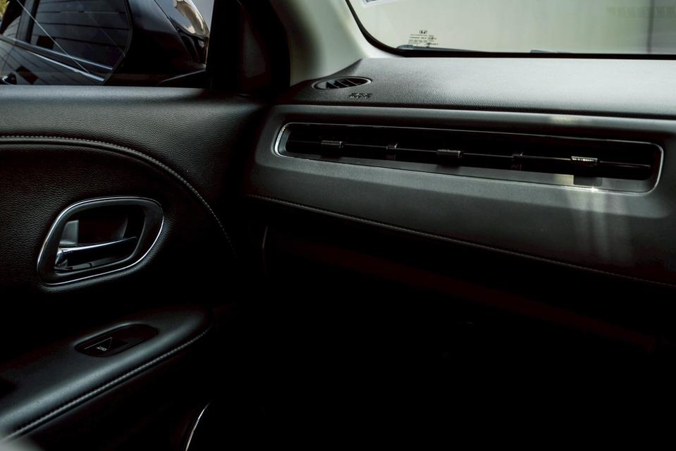 HR-V 1.8 Limited รถบ้านมือเดียวแท้ ใช้งานถนอม รูปที่ 9