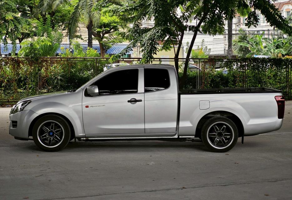 Isuzu D-MAX 2.5 Space-Cab MT ปีคศ. 2013