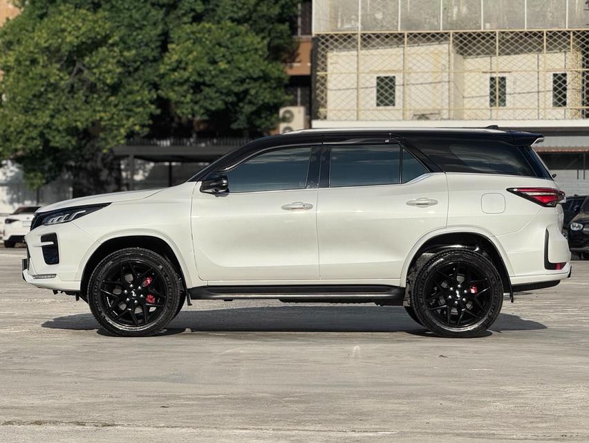 TOYOTA FORTUNER 2.8 GR Sport 4WD 2023 รูปที่ 9