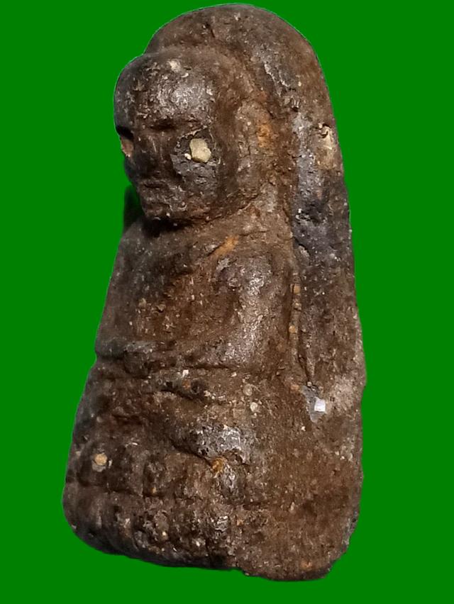 หลวงปู่ทวดเนื้อว่าน 2497 พิมพ์พระรอด 4