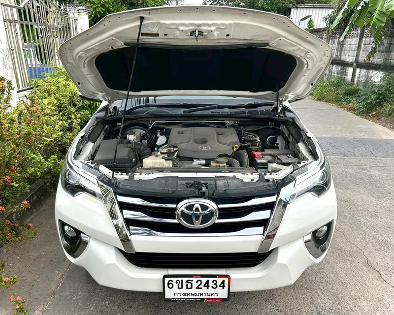 Toyota Fortuner 2.4V ปี17 รูปที่ 18