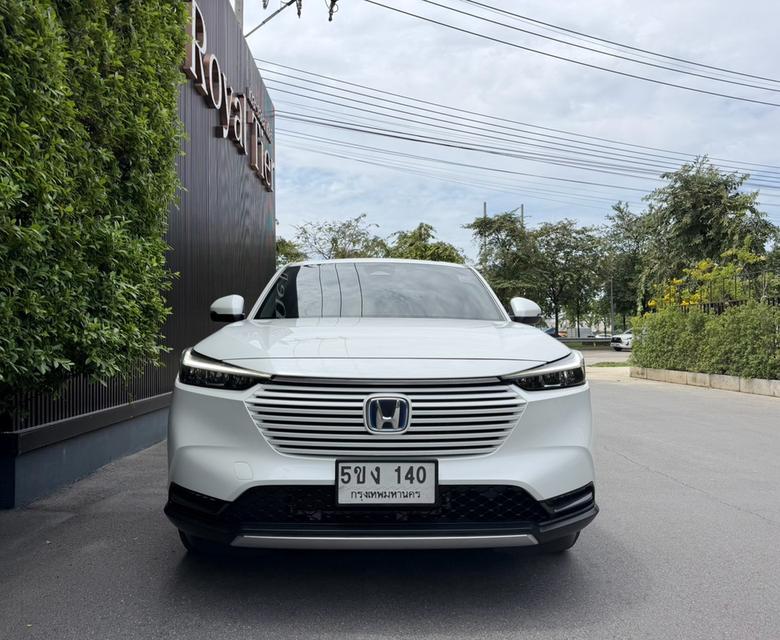 Honda HRV eHEV EL ปี2023 สีขาว Mileage 30,000 Km. รูปย่อยที่ 2
