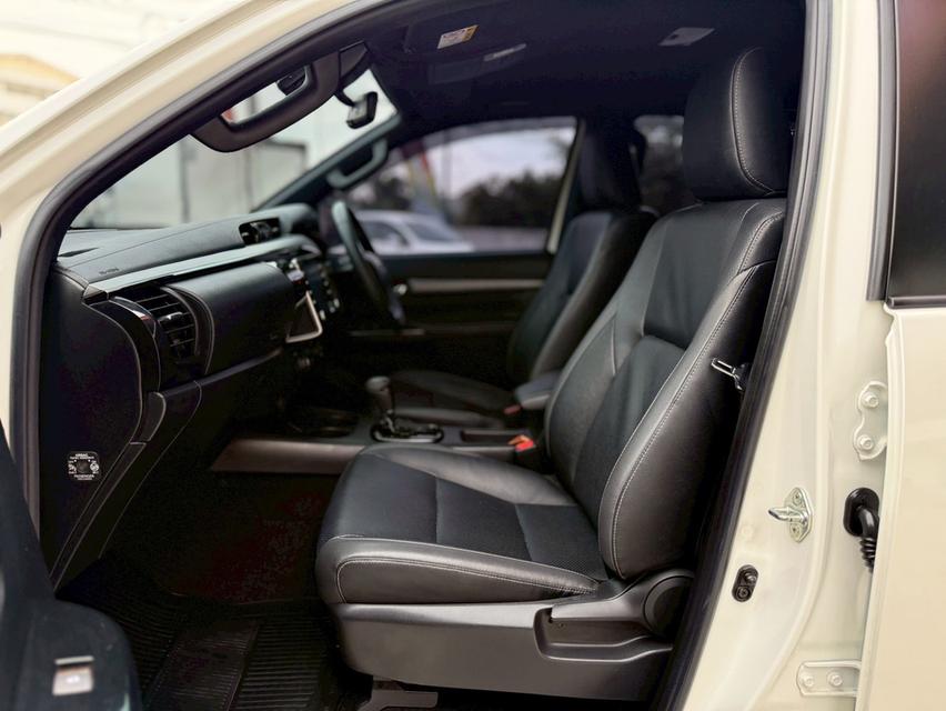 TOYOTA HILUX REVO 2.8 4WD ปี 2021 9