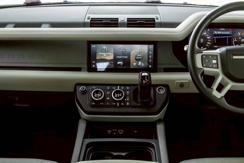 รหัสรถ PR9030 Land Rover Defender 110 2.0 D240 S Diesel (2020)  20