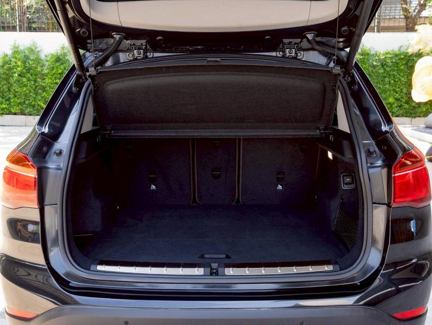 BMW X1 sDrive18d XLine ปีจด 2020 Sถบ้านเจ้าของเดียว สภาพสวย สีเดิม ไม่มีอุบัติเหตุ รูปที่ 17