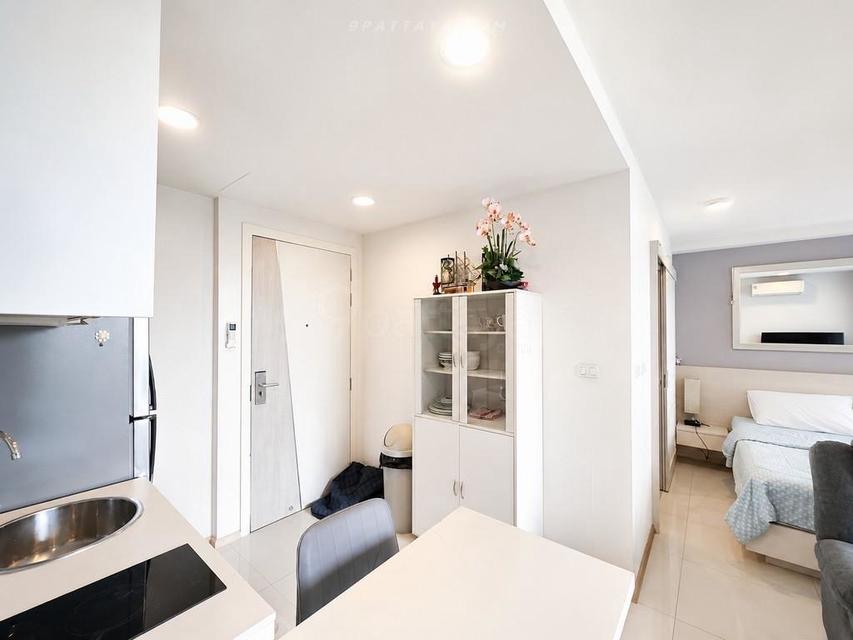 For Rent — Pool View Studio Condo at Acqua Condo JomtienStudio condo for rent at Acqua Condo Jomtien, located near Jomtien Night Market 11