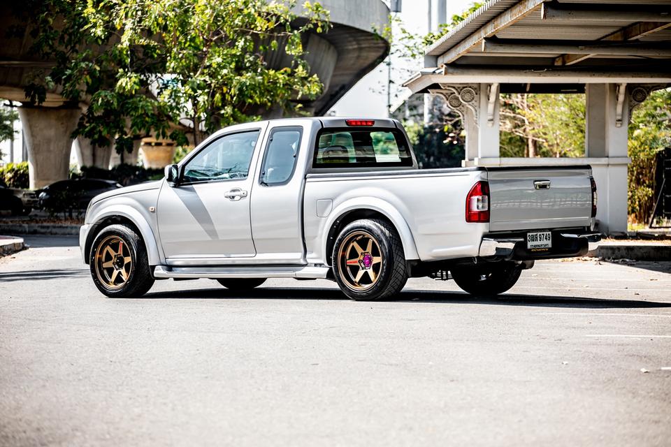 Isuzu D-Max Hi-Lander Cab 2.5 SLX  ดีเซล เกียร์ ธรรมดา ปี 2005 สวยๆ 8