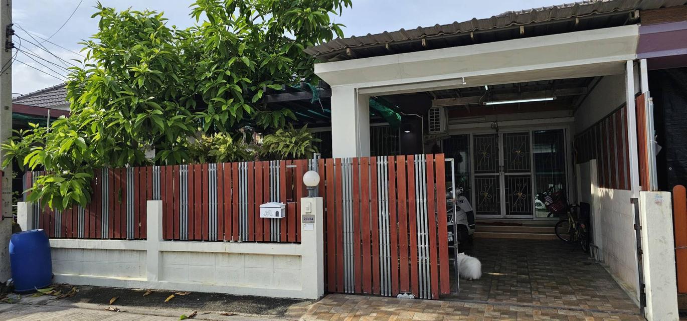 หมู่บ้านเฟอร์เฟคโฮม ถนนสายเอเชีย-โรจนะ นราวดี ซิตี้พาร์ค 11