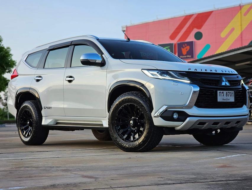 Mitsubishi Pajero Sport 2.4D GT Premium 19