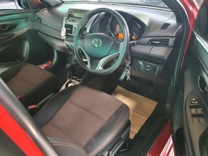 2017 Toyota YARIS 1.2 E รถเก๋ง 5 ประตู รถบ้านแท้ 4
