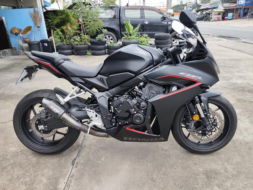 Honda CBR 650R ตัวใหม่ไมล์แค่พันกว่า