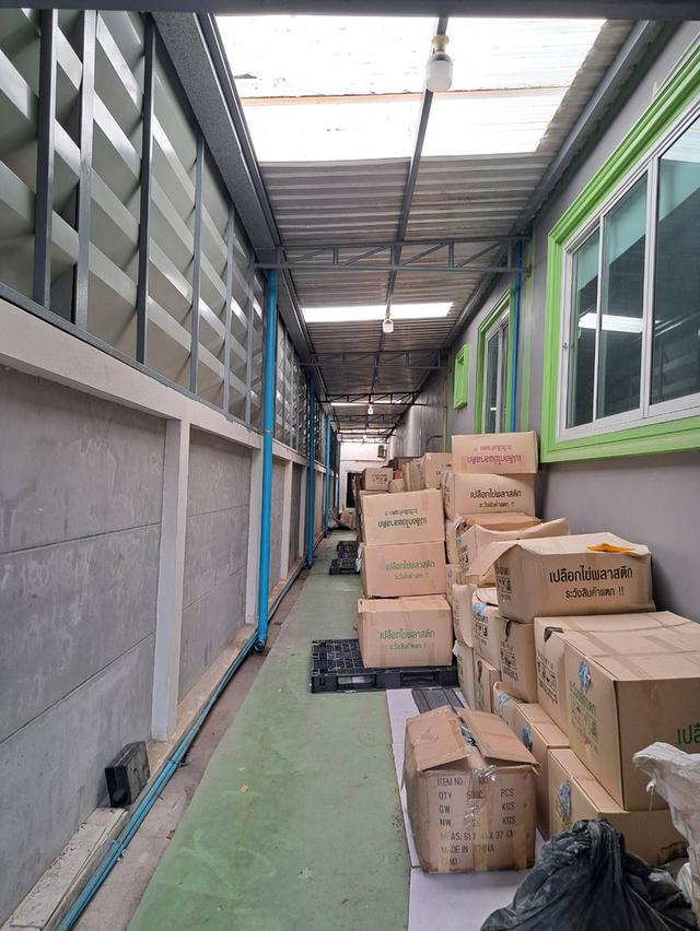 โรงงานมือสองสมุทรสาคร 1100 ตรม. มีใบรง.4 พร้อมออฟฟิศ2ชั้น สภาพสวยพร้อมใช้ทันที แถมsolar cell/หม้อแปลง500กิโลวัตต์ ซอยสี่วาพาสวัสดิ์-พันธุวงษ์ 7