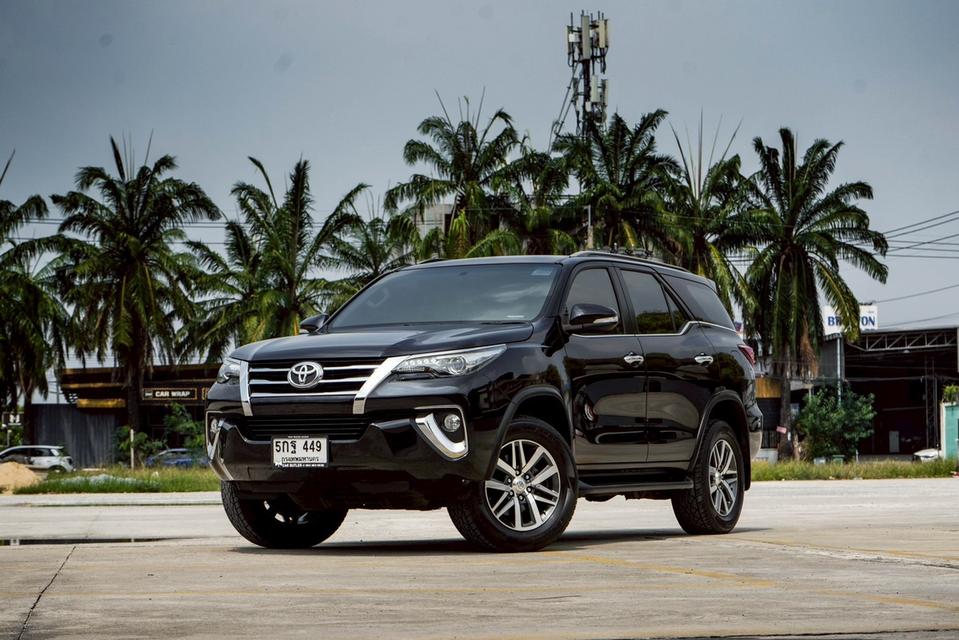 TOYOTA FORTUNER 2.4 V 2WD AT 2016