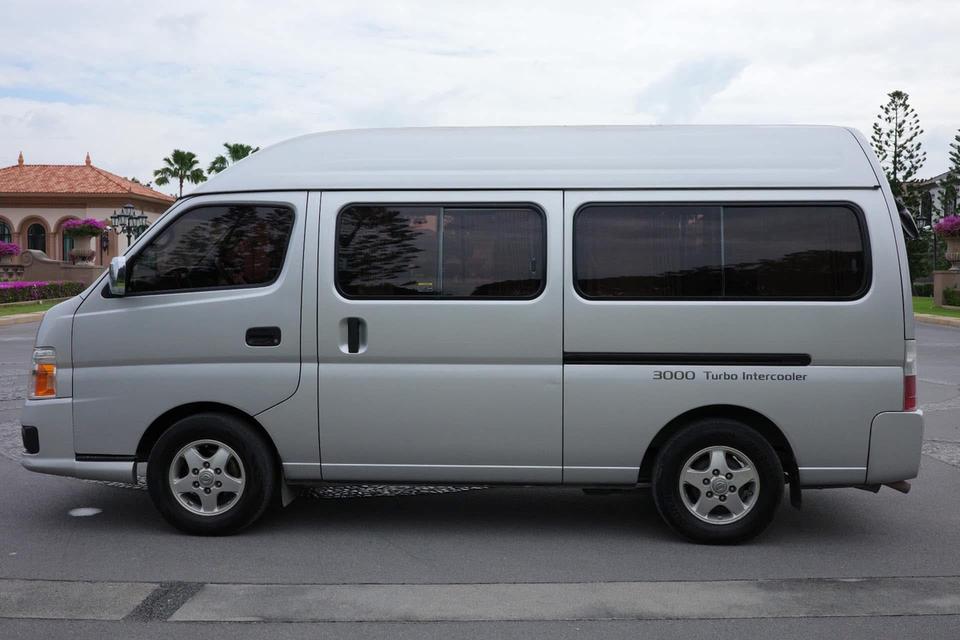 Nissan Urvan ปี 2010 รถสวยพร้อมใช้งาน 6