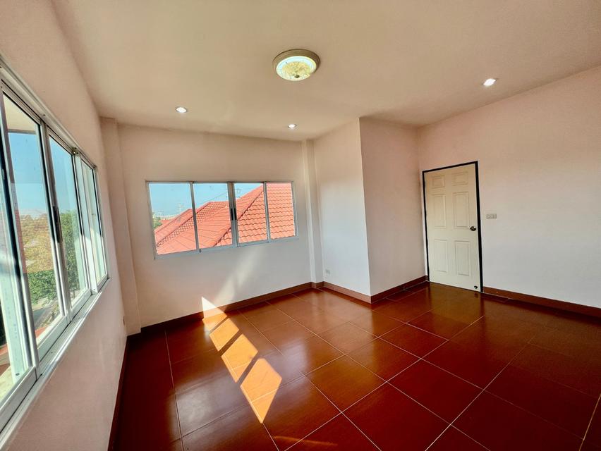 🏡 ขายอาคารพาณิชย์ โครงการฟ้าเคียงดาว จ.อ่างทอง อาคารพาณิชย์ 2.5 ชั้น จำนวน 2 คูหาติดกัน 13