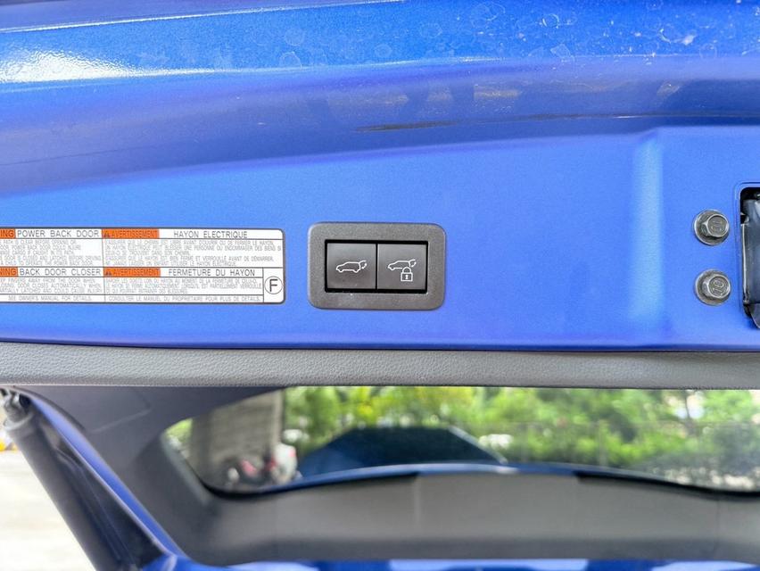 (แจ้งรหัสรถ WMT3696) Toyota Corolla Cross 1.8 Hybrid Premium ปี 2021 รูปที่ 16