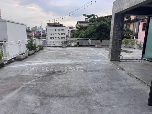 อาคาร2.5ชั้น 900 ตร.ม. ย่านห้วยขวาง สุทธิสาร  13