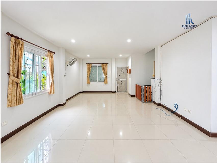 ขายด่วน บ้านเดี่ยว 63.80 ตร.ว. วิสต้าวิลล์ 3 ลำลูกกา คลอง 8 ใกล้รังสิต-ธัญบุรี หลังใหญ่ พื้นที่เยอะ สภาพดี แค่ 2.2 ล้าน 3
