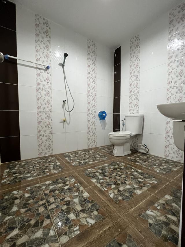 อาคารพาณิช์ 3 ชั้นครึ่ง ทำเลค้าขาย 11