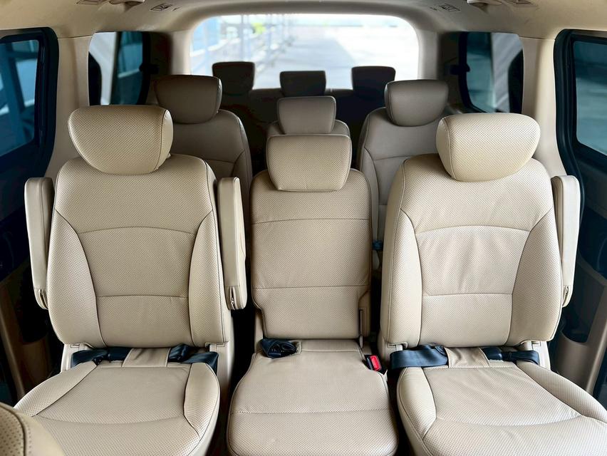 HYUNDAI H-1 2.5 Elite ปี 2018 เครื่องดีเชล  13