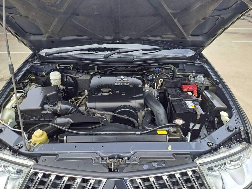 Mitsubishi Pajero Sport 2.5 GT 2WD ปี 2009 สีเทา รถมือเดียวออกห้างป้ายแดง 19