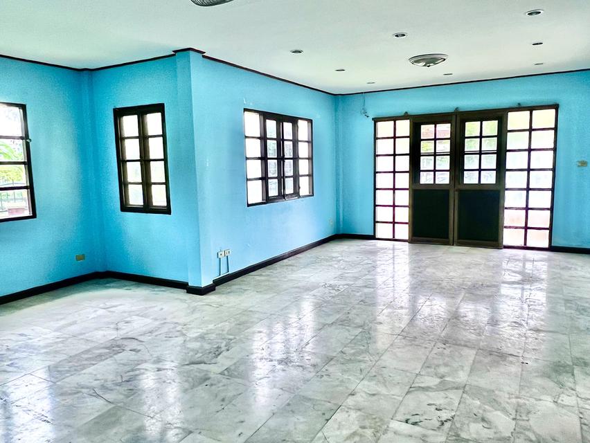 ขายด่วนบ้านเดี่ยว 2 ชั้น หมู่บ้านมัณฑนา คู้บอน 10