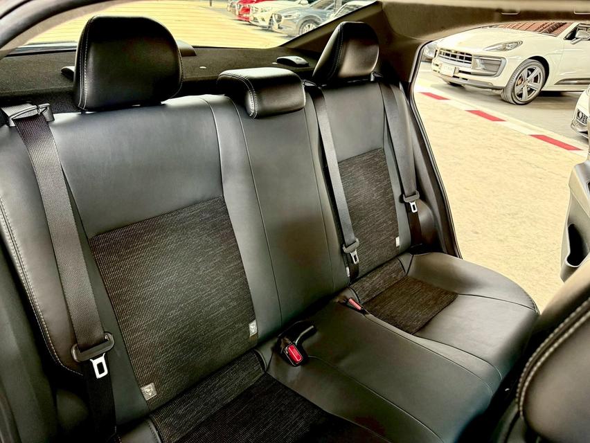Toyota Yaris Ativ 1.2 Sport ปี 2021 ไมล์ 15,000 km. โทร.0922639576 เอ๋  12