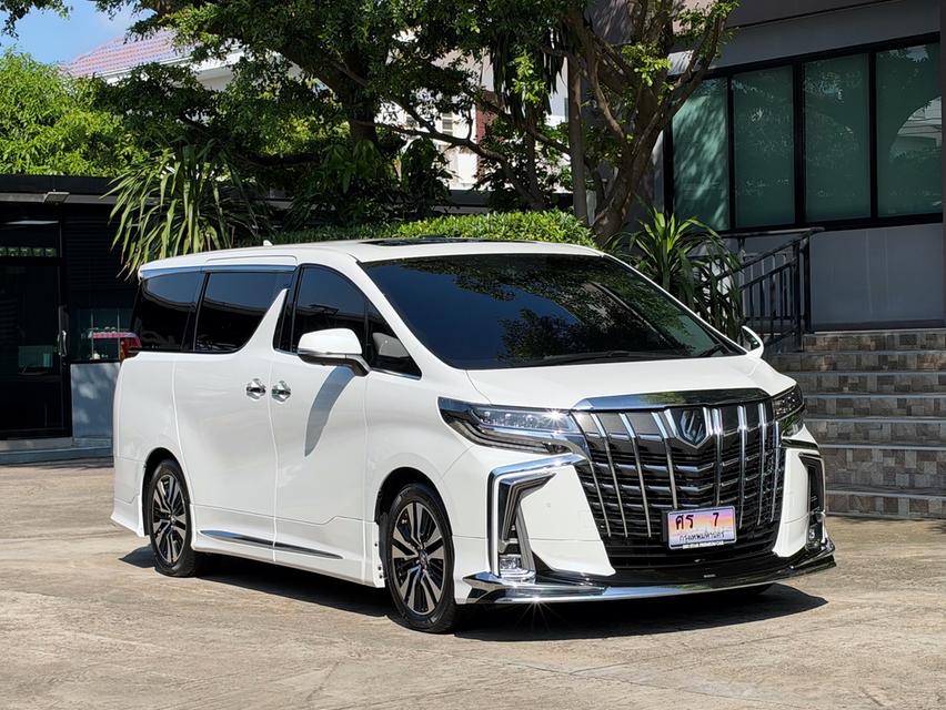 2022 TOYOTA ALPHARD 2.5 SC PACKAGE รถสวยสภาพสมบูรณ์พร้อมใช้งาน รถวิ่งน้อยเพียง 43,000 กม ยางใหม่พึ่งเปลี่ยนครับ รถ