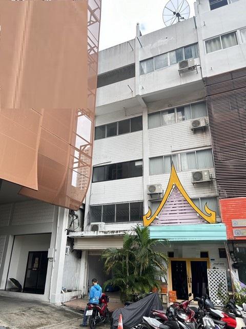 ขาย ให้เช่า ตึก อาคารพาณิชย์ ริมถนนเพชรบุรี บางกะปิ ใกล้อิตัลไทย 350 เมตร เหมาะทำธุรกิจ โฮมออฟฟิศ ถนนเพชรบุรี 8