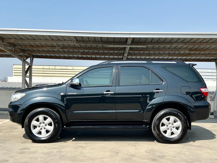 TOYOTA FORTUNER 3.0V ปี 2011 ออโต้ ไมล์แท้ 127,000 กม. 14