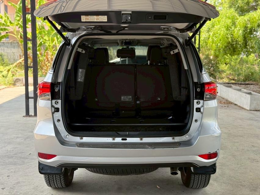 Toyota Fortuner 2.8 ขับ2 2015 จด 16 รูปที่ 7
