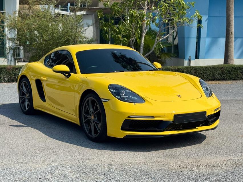 718 Cayman