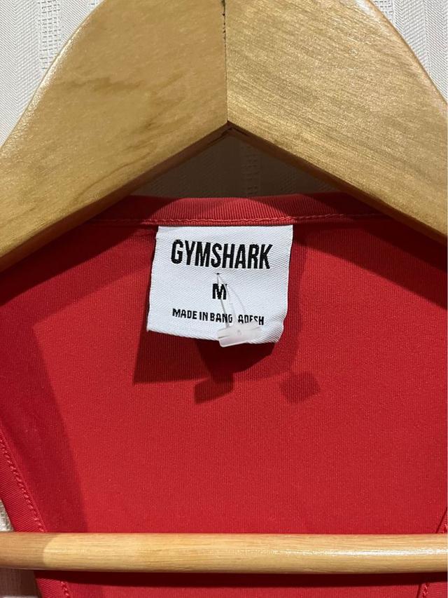 ขายเสื้อแบรนด์ Gymshark sz 4