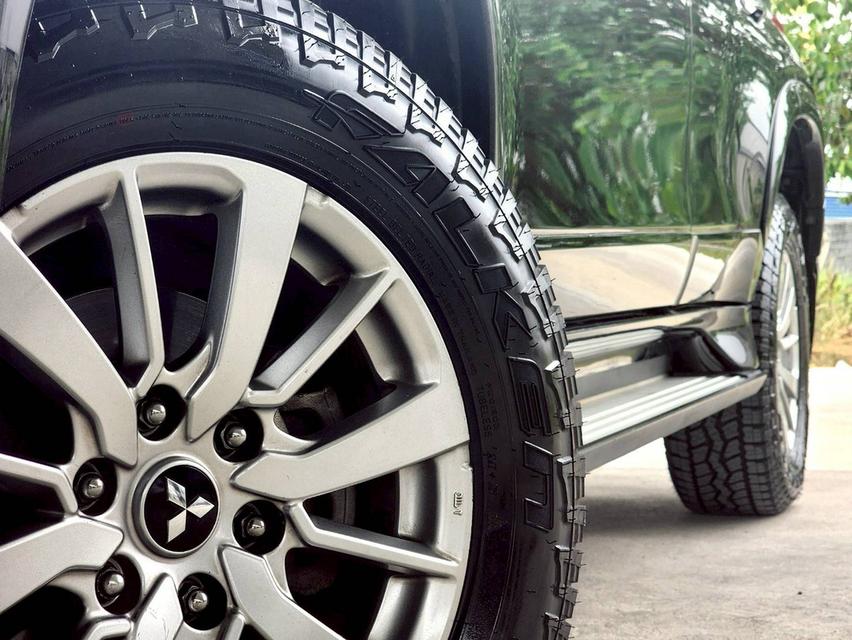 ขาย Mitsubishi Pajero 2.4GT ปี17 17