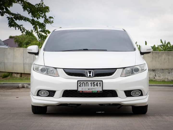 HONDA CIVIC FB 1.8 E เกียร์ออโต้ ปี 2013 2